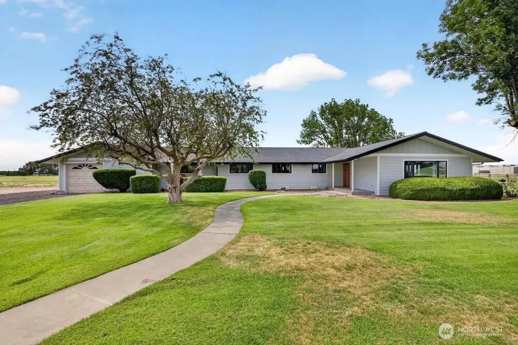 17211 Road 11 NW Quincy WA 98848