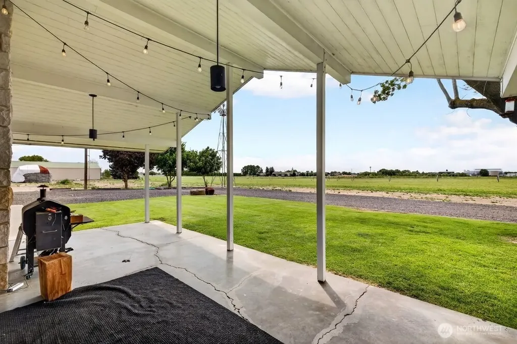 17211 Road 11 NW Quincy WA 98848