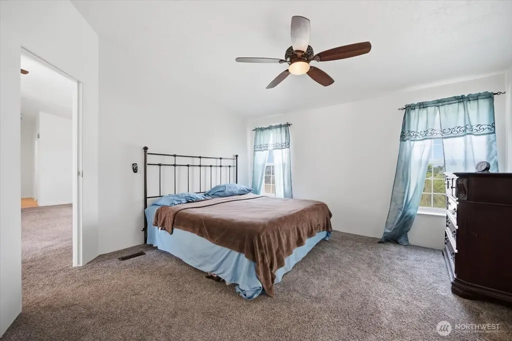 4225 Twinlake Court West Richland WA 99353