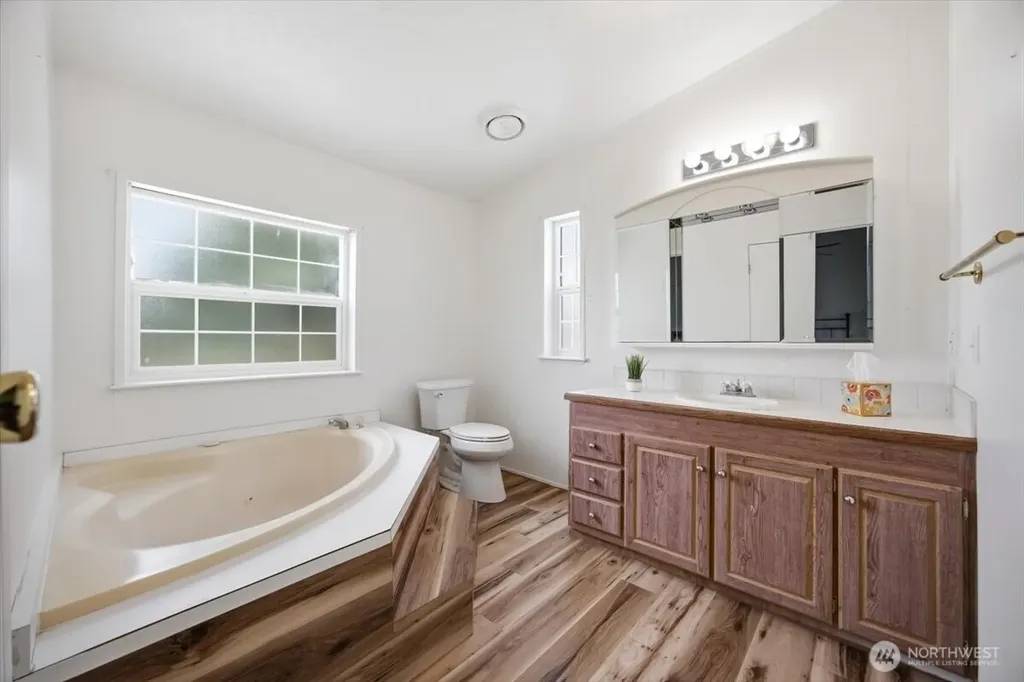 4225 Twinlake Court West Richland WA 99353