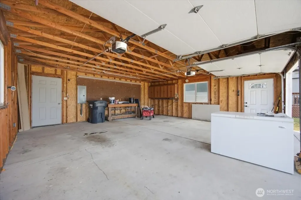 4225 Twinlake Court West Richland WA 99353