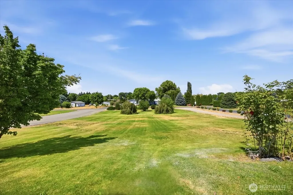 4225 Twinlake Court West Richland WA 99353