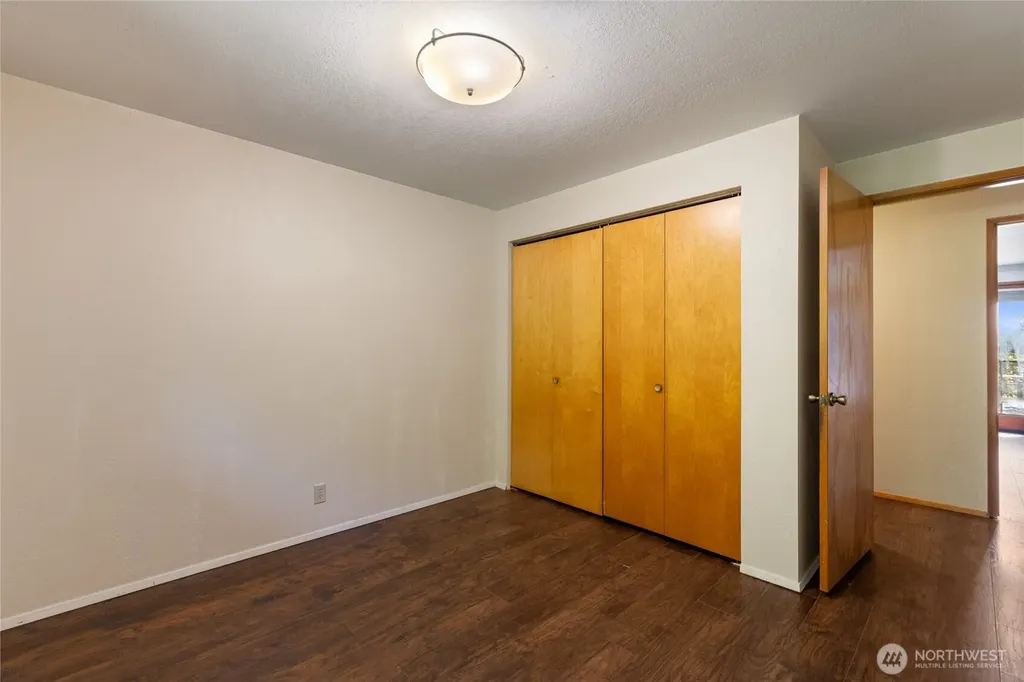 7211 E Grapeview Loop Allyn WA 98524