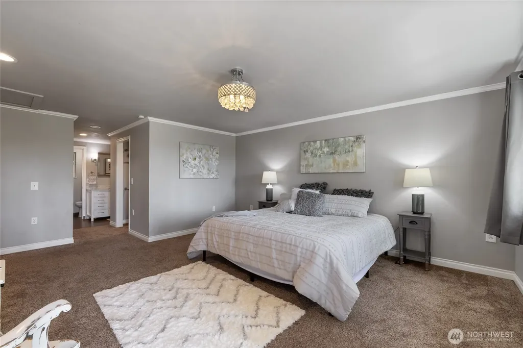7211 E Grapeview Loop Allyn WA 98524