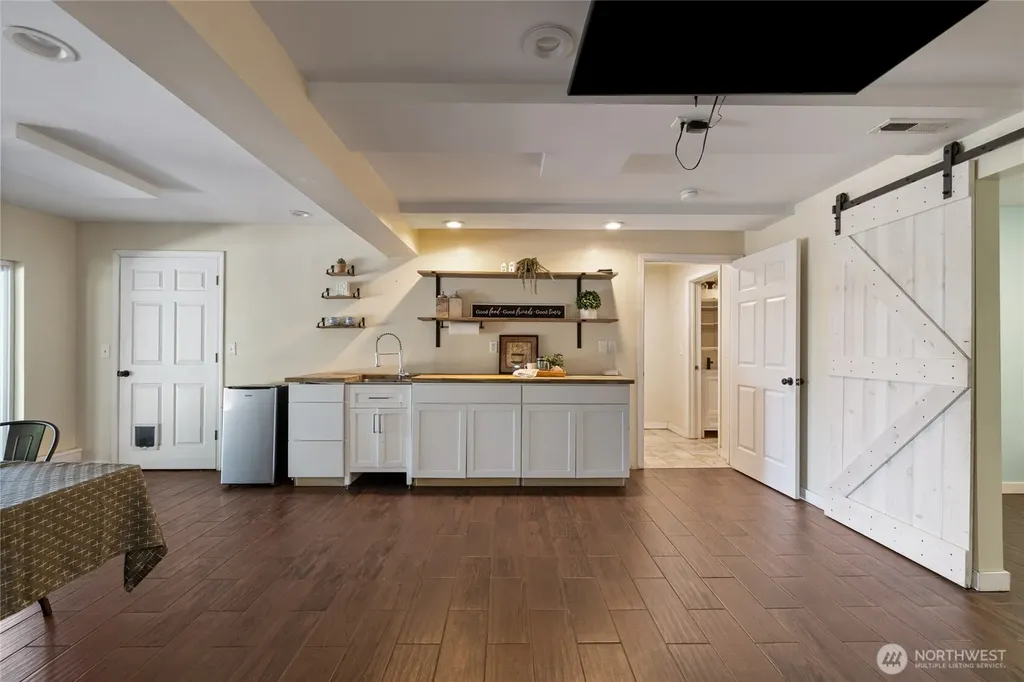 7211 E Grapeview Loop Allyn WA 98524