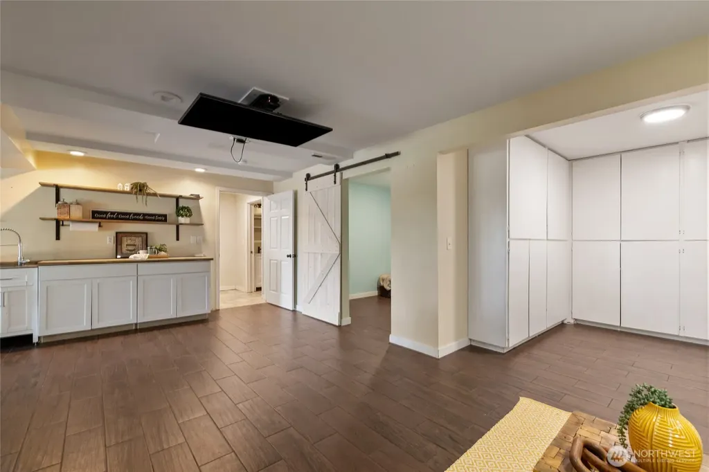 7211 E Grapeview Loop Allyn WA 98524