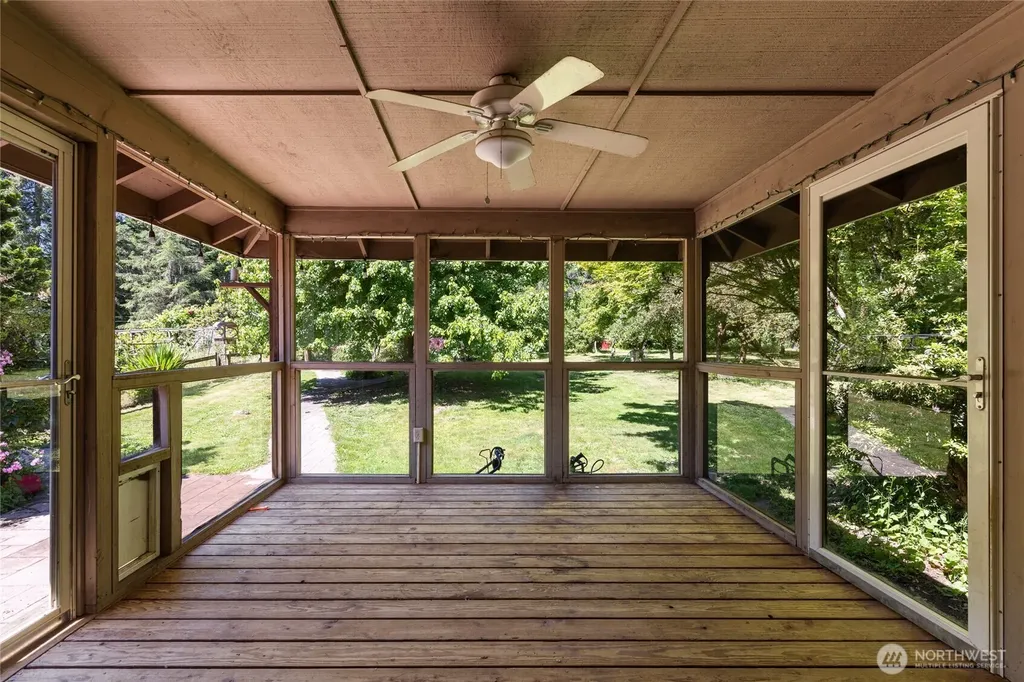 7211 E Grapeview Loop Allyn WA 98524