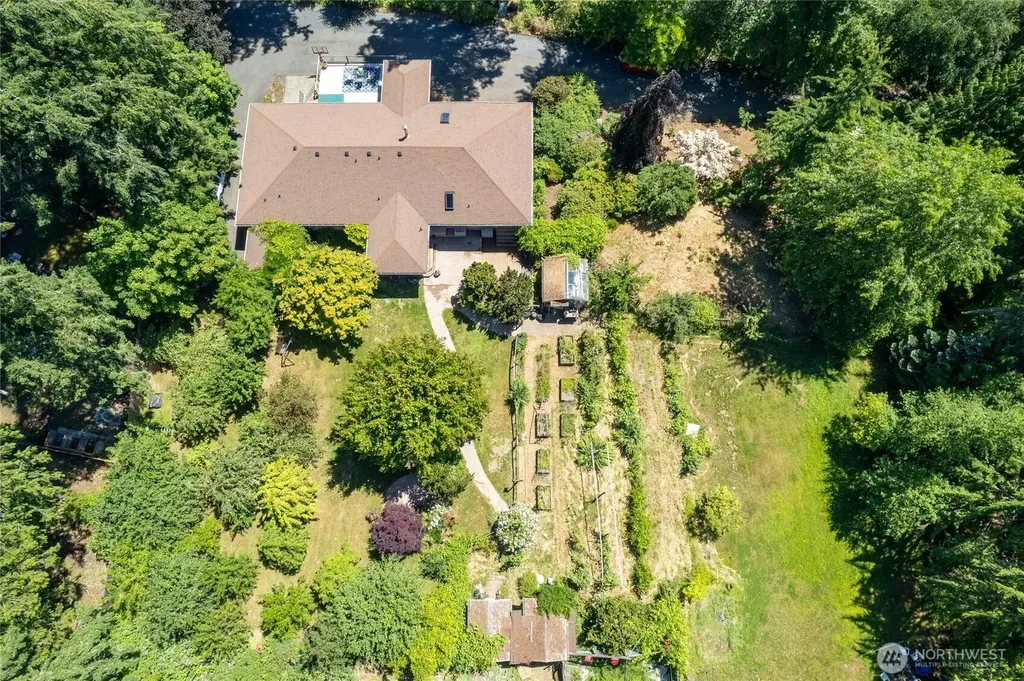7211 E Grapeview Loop Allyn WA 98524