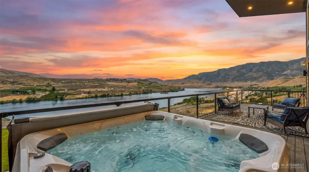 44 Osprey Nest Road Pateros WA 98846