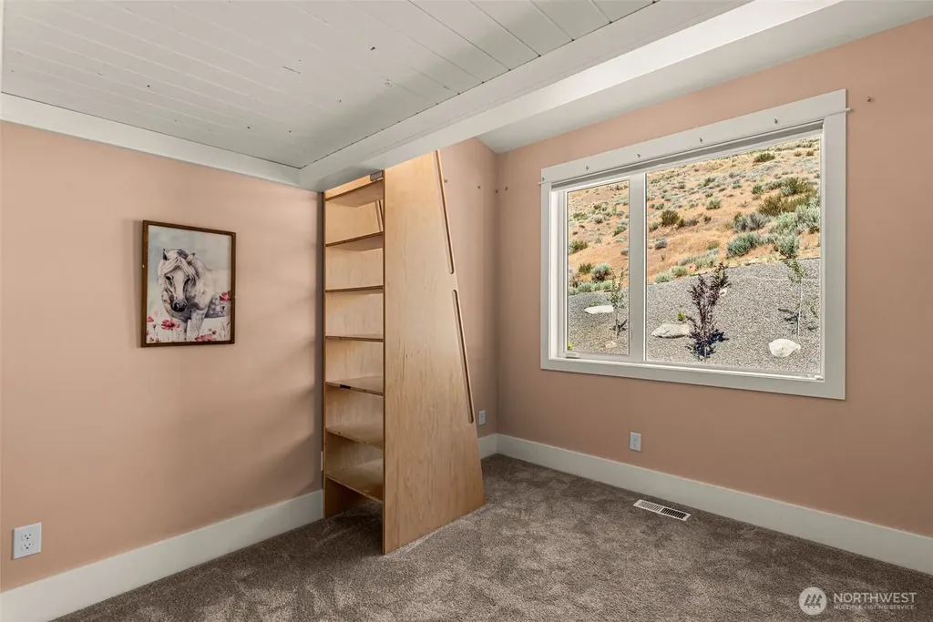 44 Osprey Nest Road Pateros WA 98846