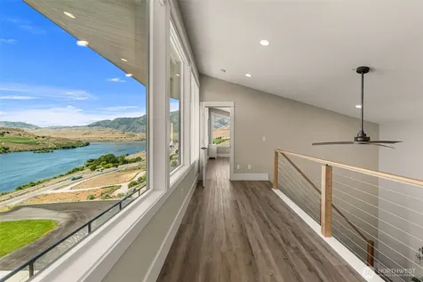 44 Osprey Nest Road Pateros WA 98846