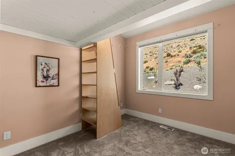 44 Osprey Nest Road Pateros WA 98846