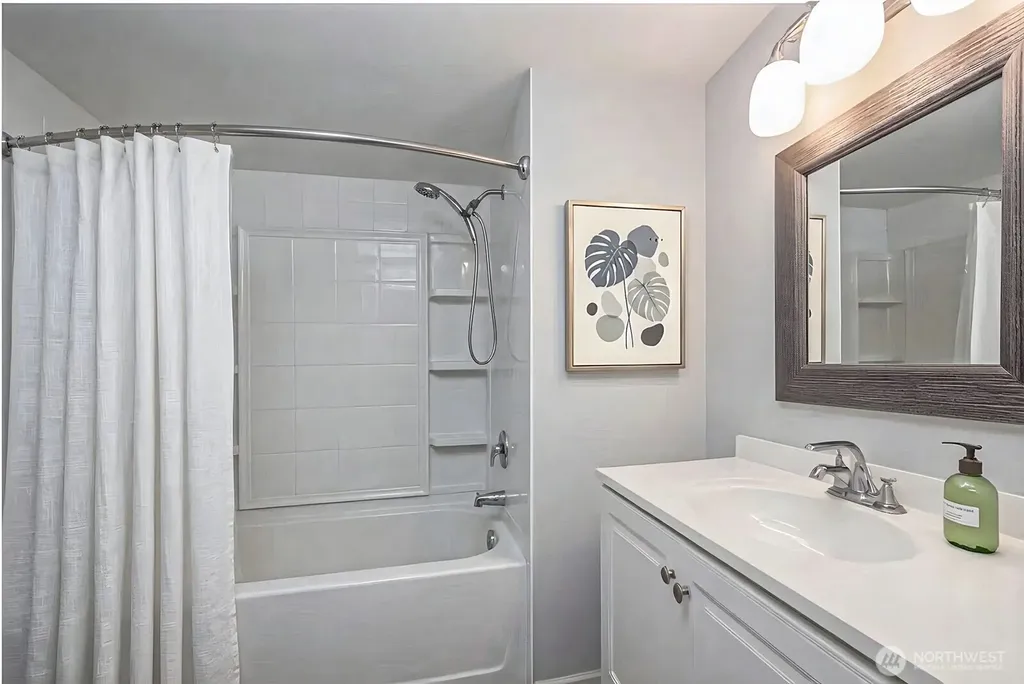 8851 166th Avenue NE Redmond WA 98052