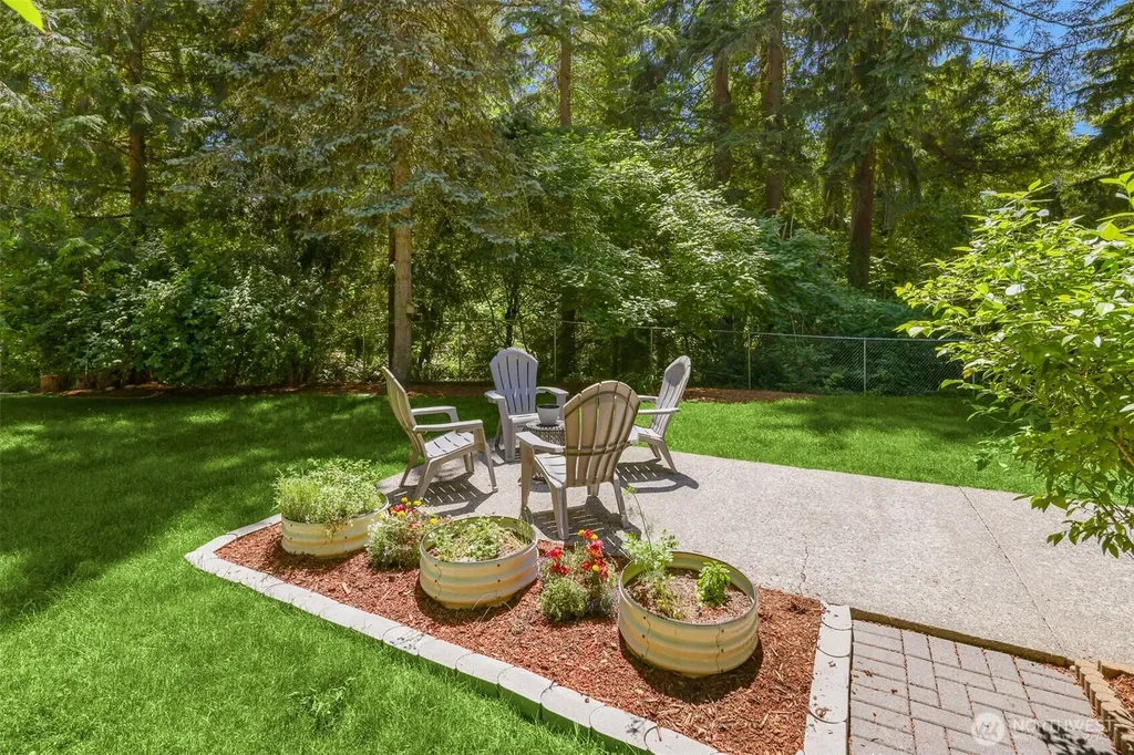 14320 177th Avenue SE Renton WA 98059