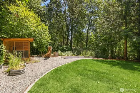 14320 177th Avenue SE Renton WA 98059