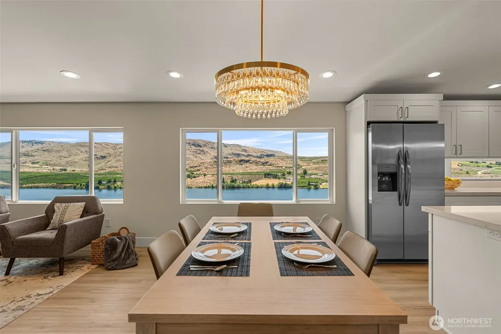 42 Osprey Nest Road Pateros WA 98846
