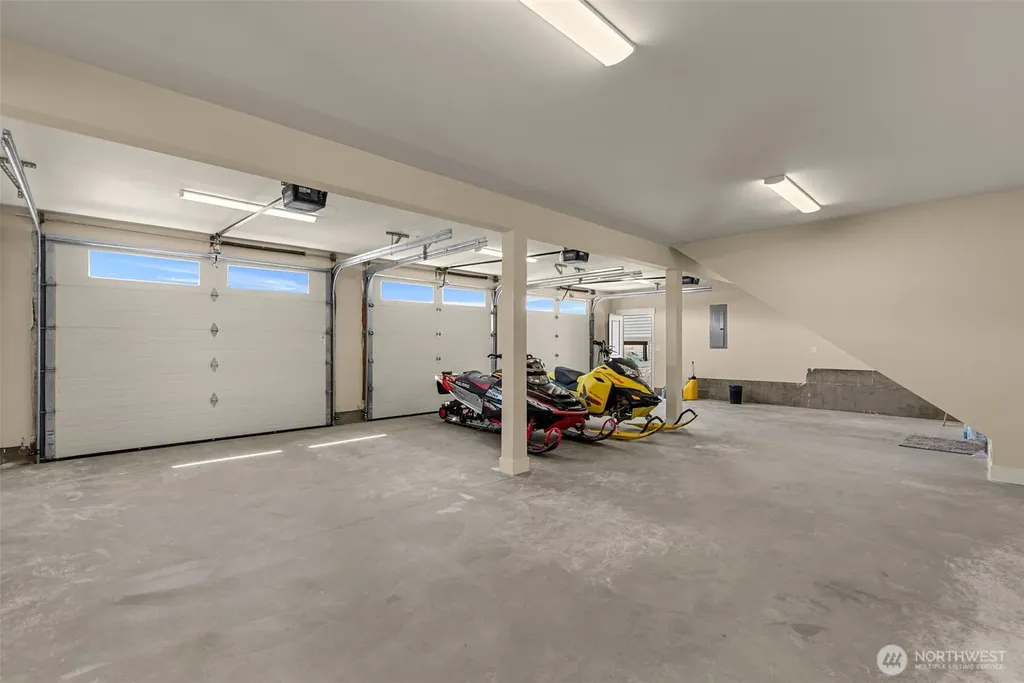 42 Osprey Nest Road Pateros WA 98846