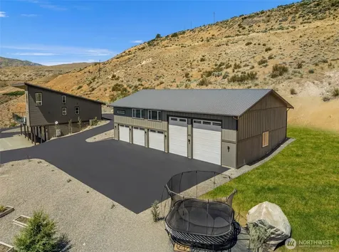 42 Osprey Nest Road Pateros WA 98846