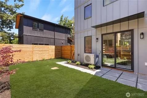 512 N 92nd Street Seattle WA 98103