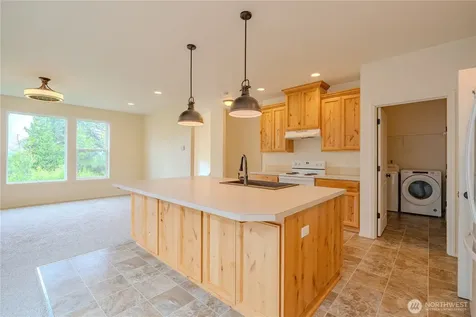 413 Stone Park Kalama WA 98625