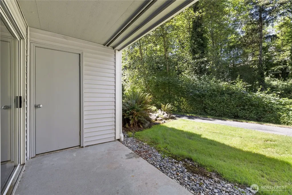 23301 Cedar Way Mountlake Terrace WA 98043