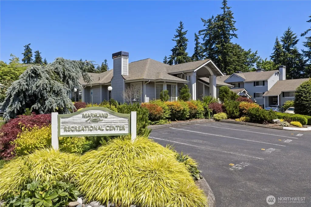 23301 Cedar Way Mountlake Terrace WA 98043