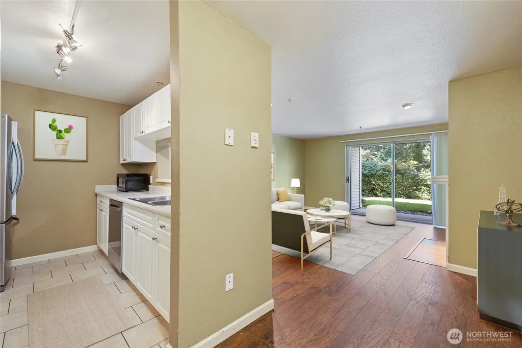23301 Cedar Way Mountlake Terrace WA 98043