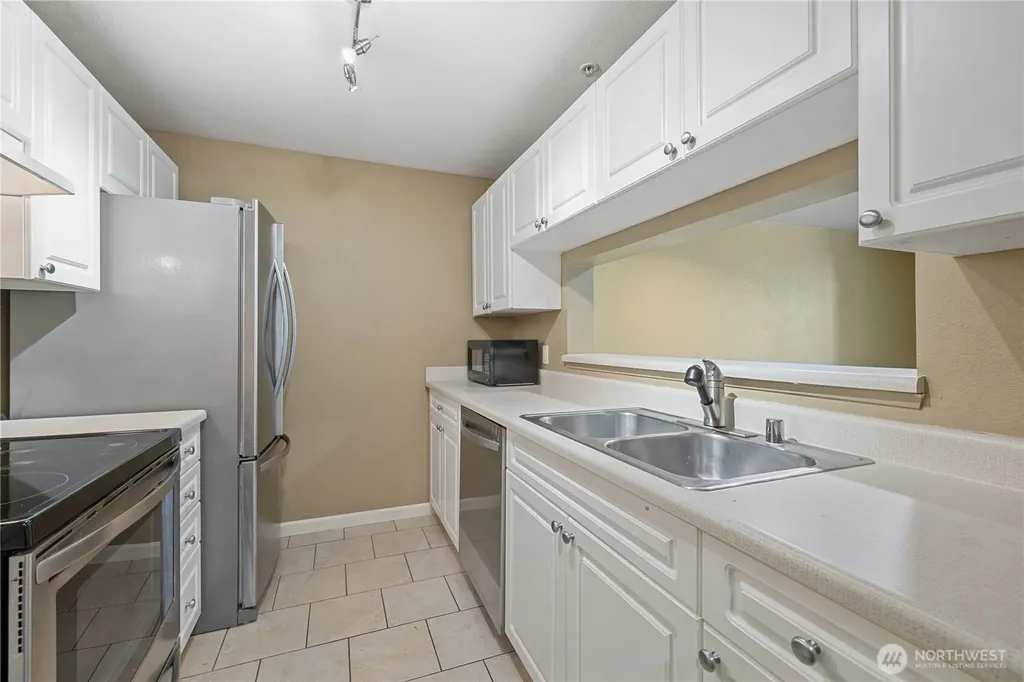 23301 Cedar Way Mountlake Terrace WA 98043
