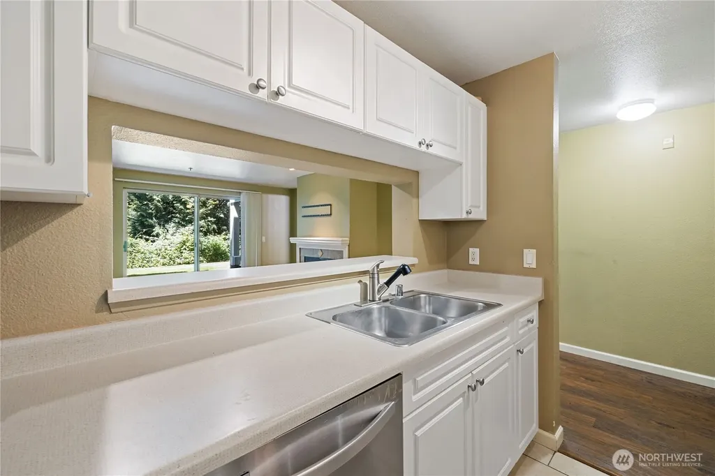 23301 Cedar Way Mountlake Terrace WA 98043