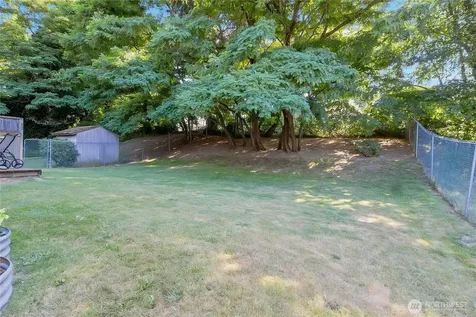 11215 89th Avenue Ct E Puyallup WA 98373