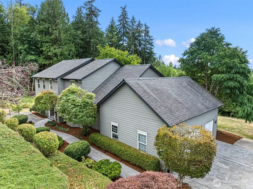 2606 NE Lillehammer Lane Poulsbo WA 98370