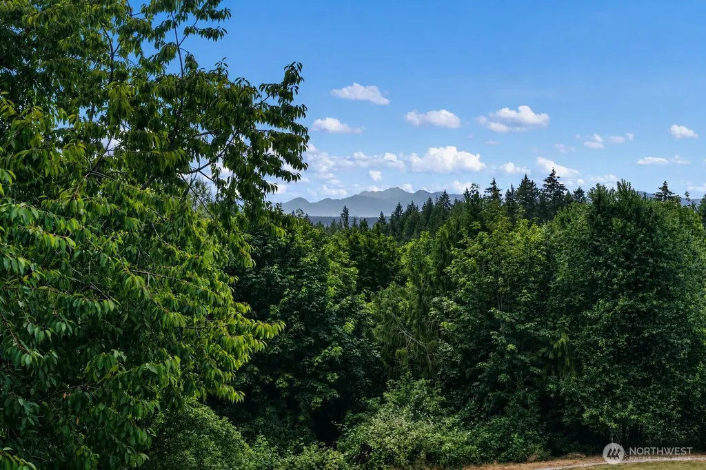 2606 NE Lillehammer Lane Poulsbo WA 98370