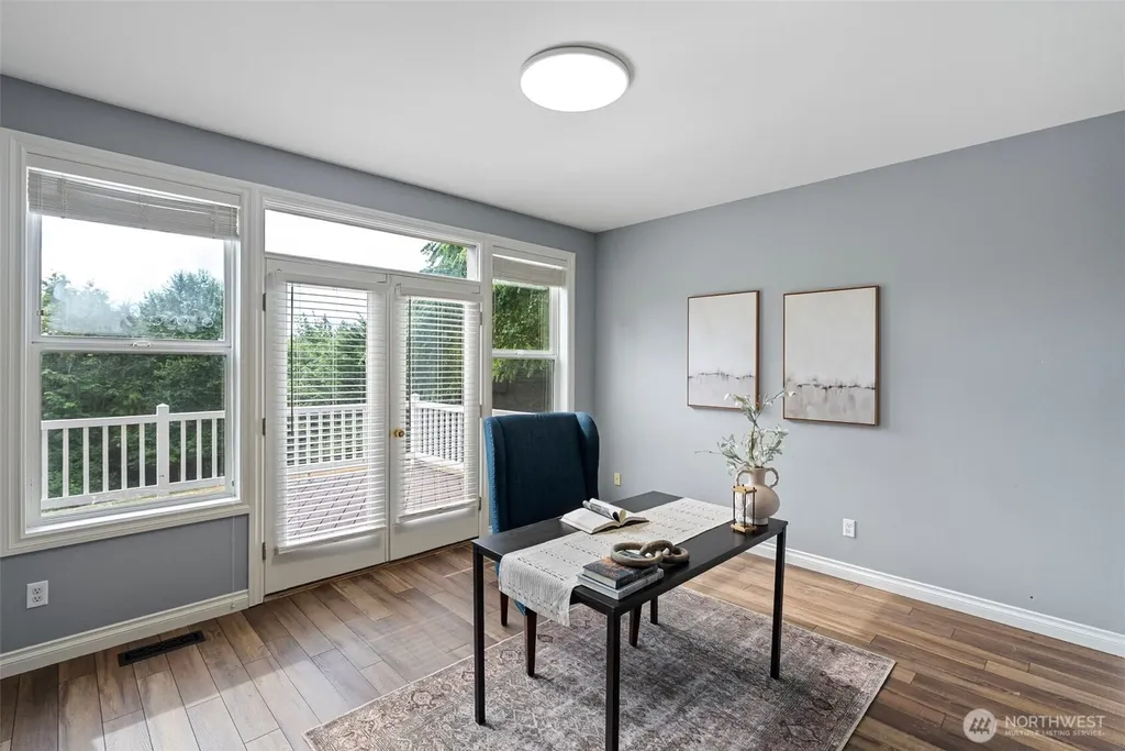 2606 NE Lillehammer Lane Poulsbo WA 98370
