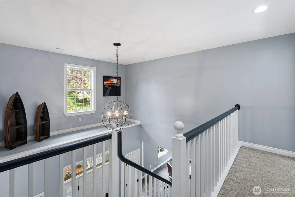 2606 NE Lillehammer Lane Poulsbo WA 98370