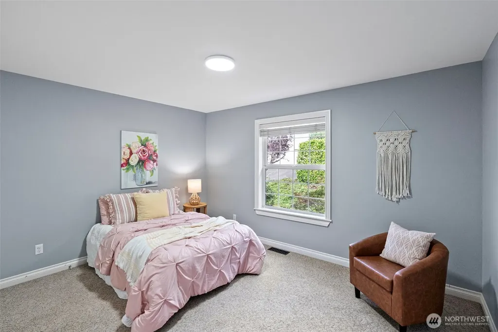 2606 NE Lillehammer Lane Poulsbo WA 98370