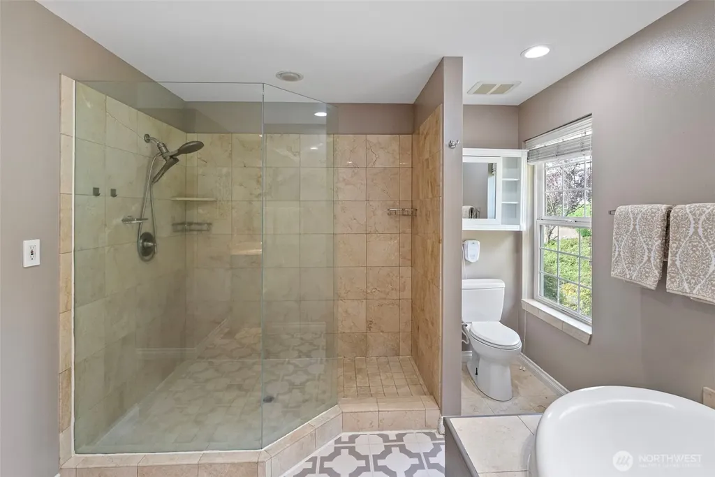 2606 NE Lillehammer Lane Poulsbo WA 98370