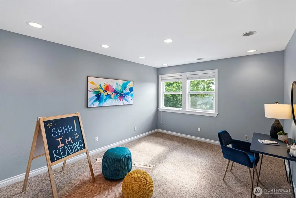 2606 NE Lillehammer Lane Poulsbo WA 98370