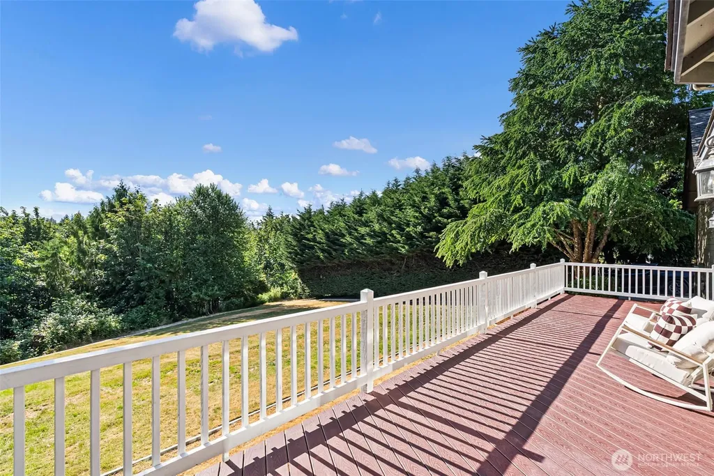 2606 NE Lillehammer Lane Poulsbo WA 98370