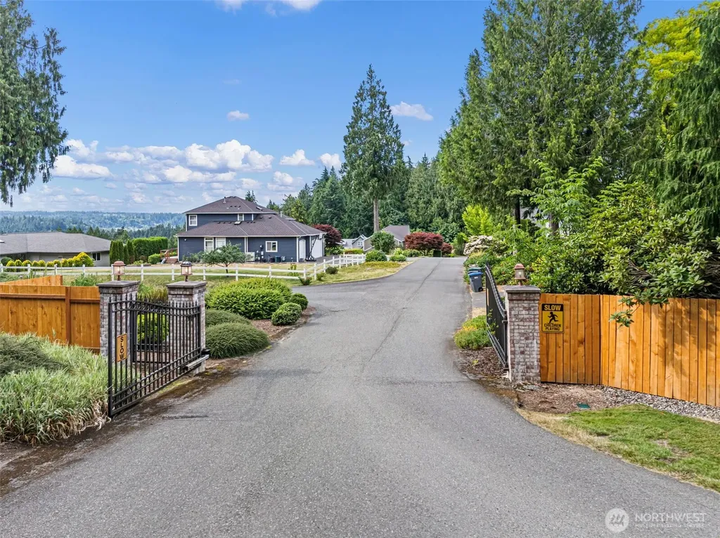 2606 NE Lillehammer Lane Poulsbo WA 98370