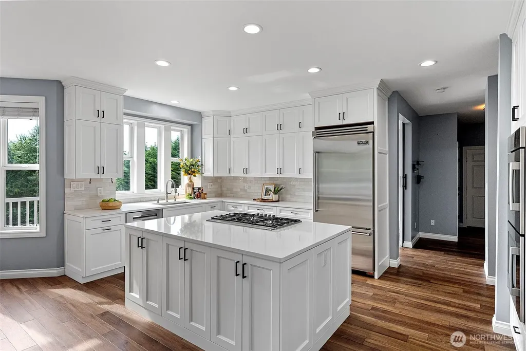 2606 NE Lillehammer Lane Poulsbo WA 98370
