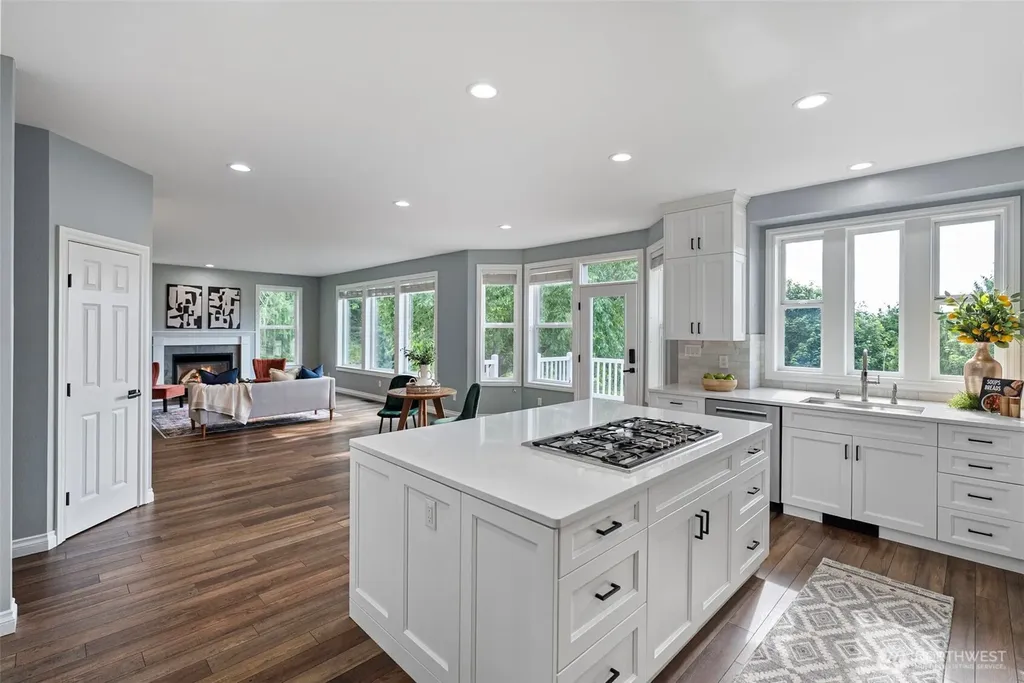2606 NE Lillehammer Lane Poulsbo WA 98370