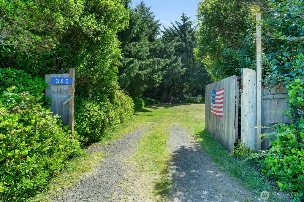 360 Ocean Shores Boulevard SW Ocean Shores WA 98569