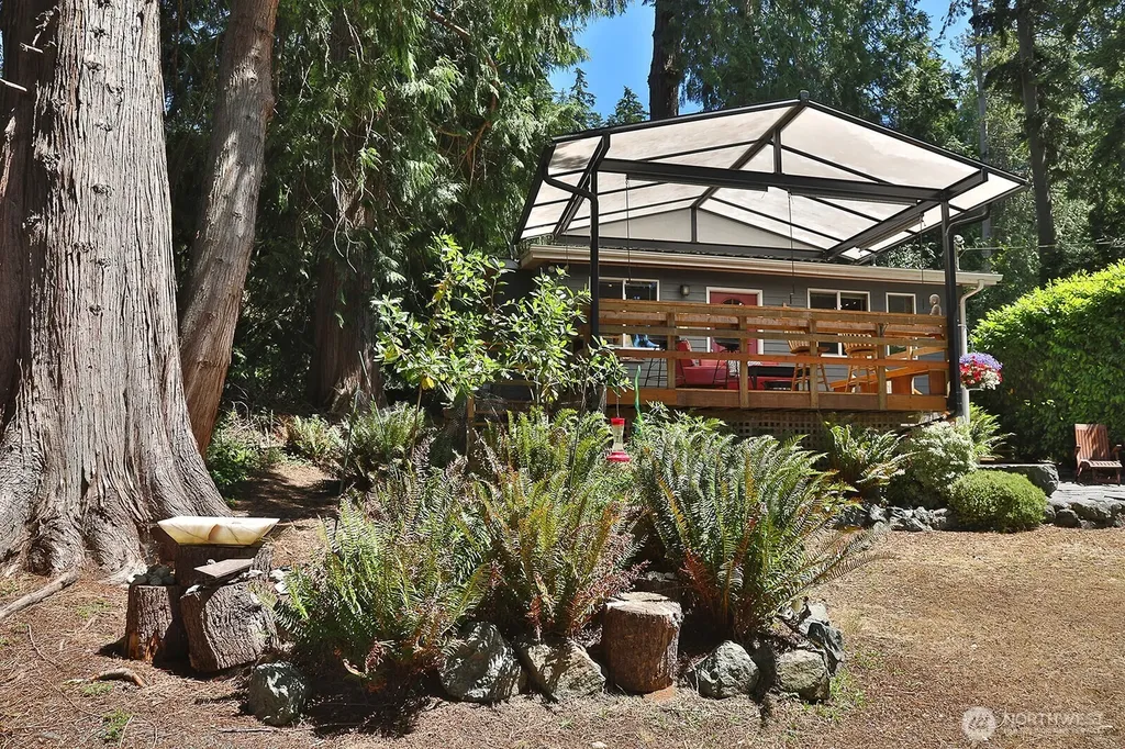 4225 Beach Drive Freeland WA 98249