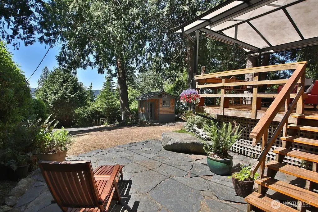 4225 Beach Drive Freeland WA 98249