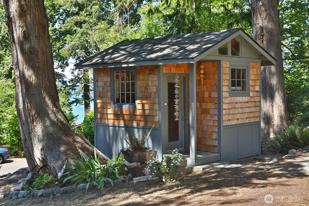 4225 Beach Drive Freeland WA 98249