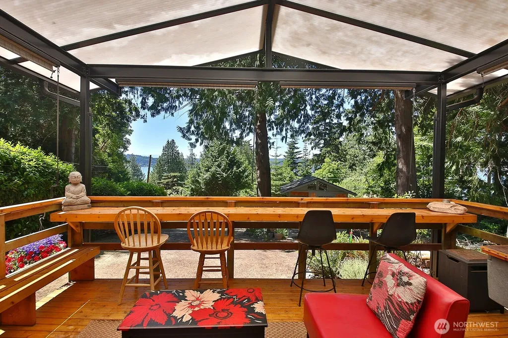 4225 Beach Drive Freeland WA 98249