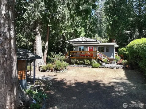 4225 Beach Drive Freeland WA 98249