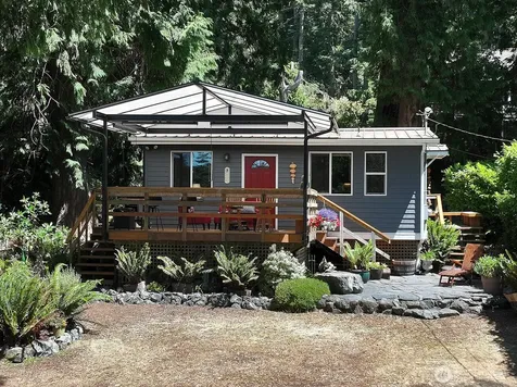 4225 Beach Drive Freeland WA 98249