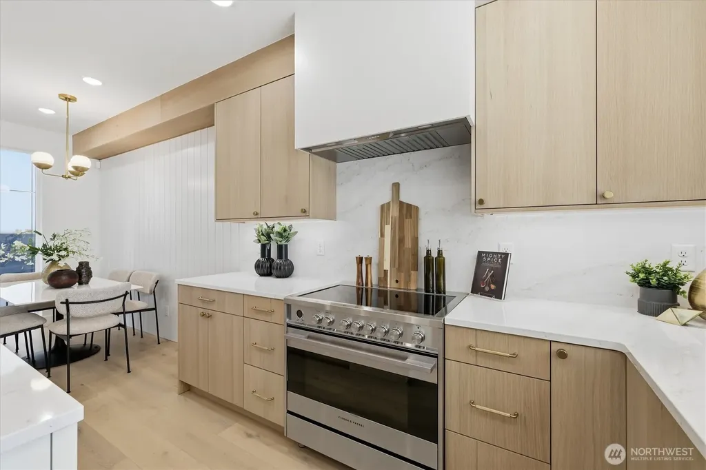 2010 Fairview Avenue E Seattle WA 98102