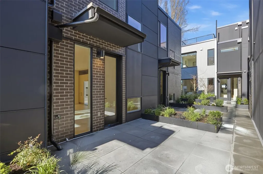 2010 Fairview Avenue E Seattle WA 98102